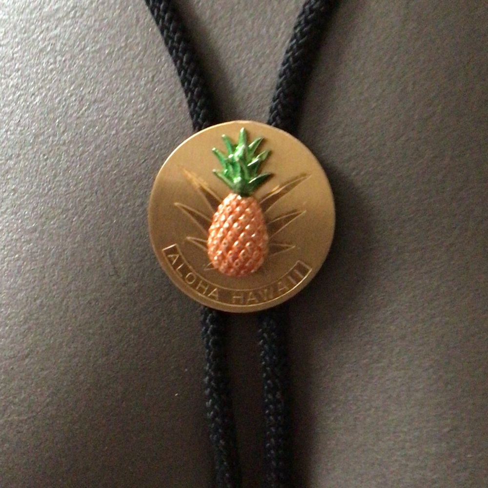 ALOHA Hawaii Gold and Green Pineapple Bolo Tie